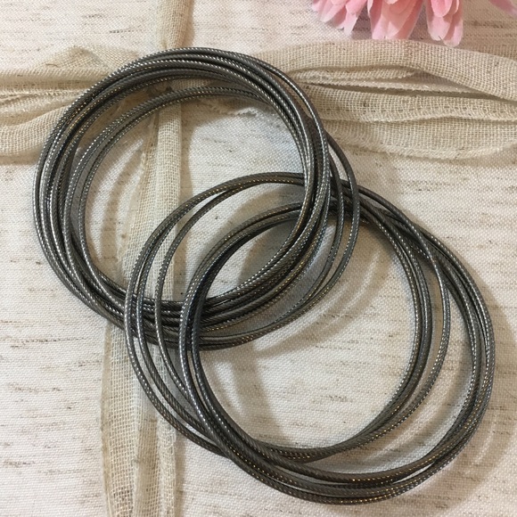 Bangle Bracelet Bundle - Picture 3 of 3